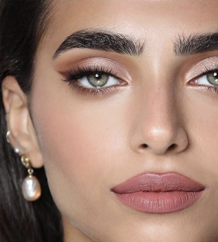 How To Fake Thicker Brows